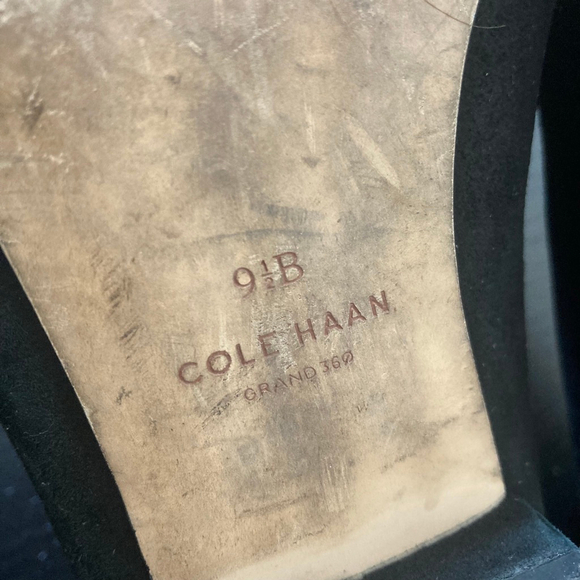 Women's Cole Haan Black Suede Pointed Toe Loafers Bows Size 9.5 - Picture 10 of 13